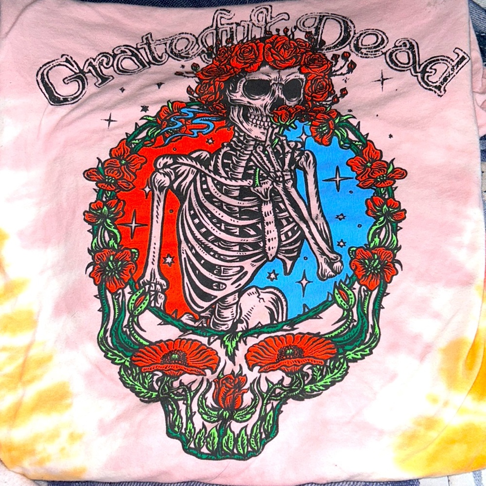 Grateful Dead women’s graphic tee